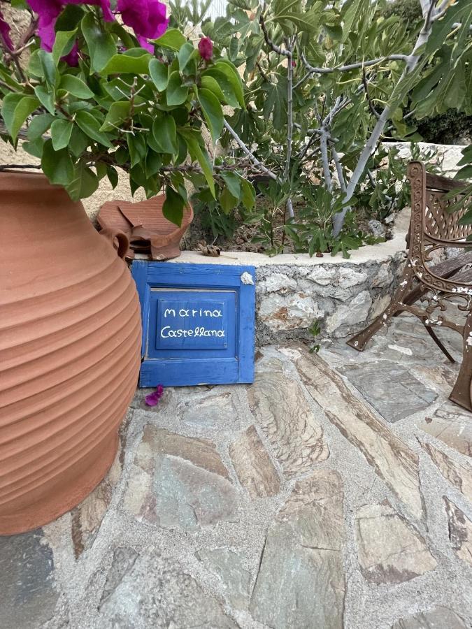 Marina Castellana Studios Chalki Town المظهر الخارجي الصورة