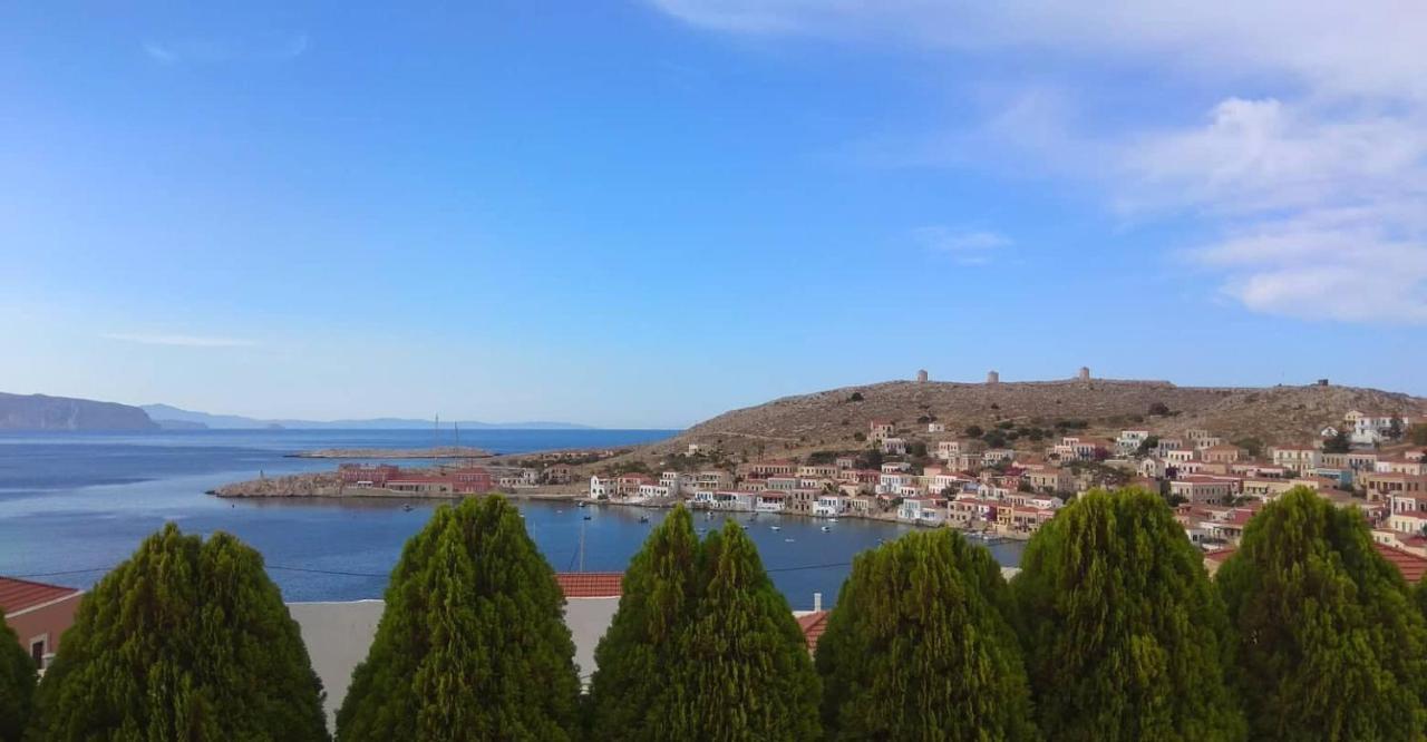 Marina Castellana Studios Chalki Town المظهر الخارجي الصورة